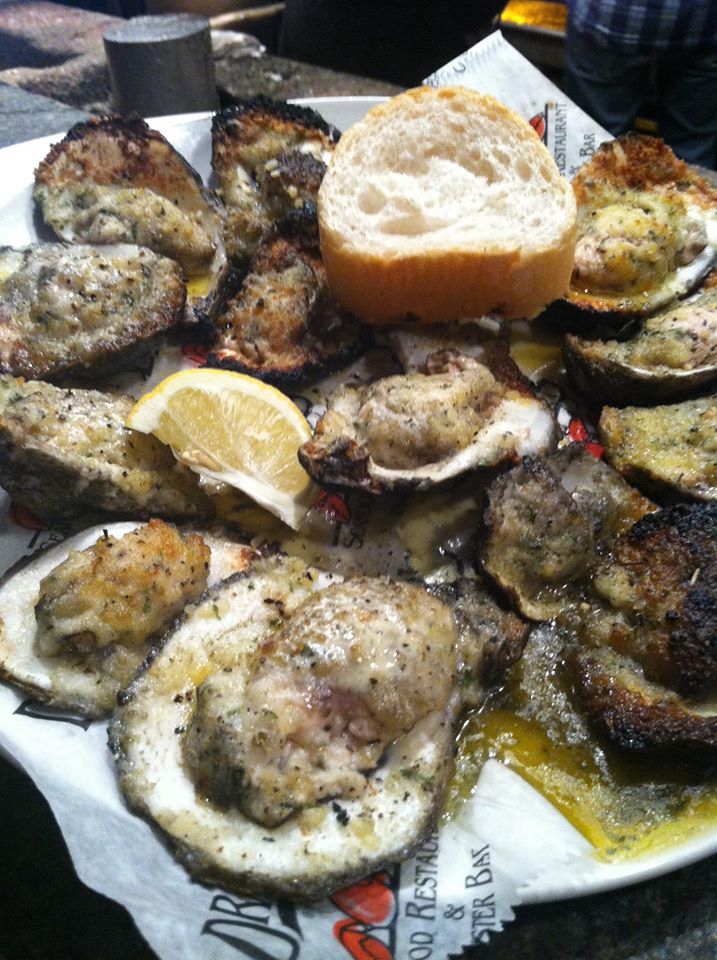 Dish, Food, Cuisine, Oyster, Ingredient, Seafood, Stuffed clam, Clam, Oysters rockefeller, Produce, 