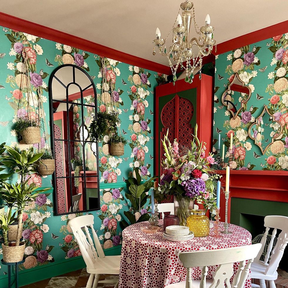5 tips for decorating with feature wallpaper – Sophie Robinson
