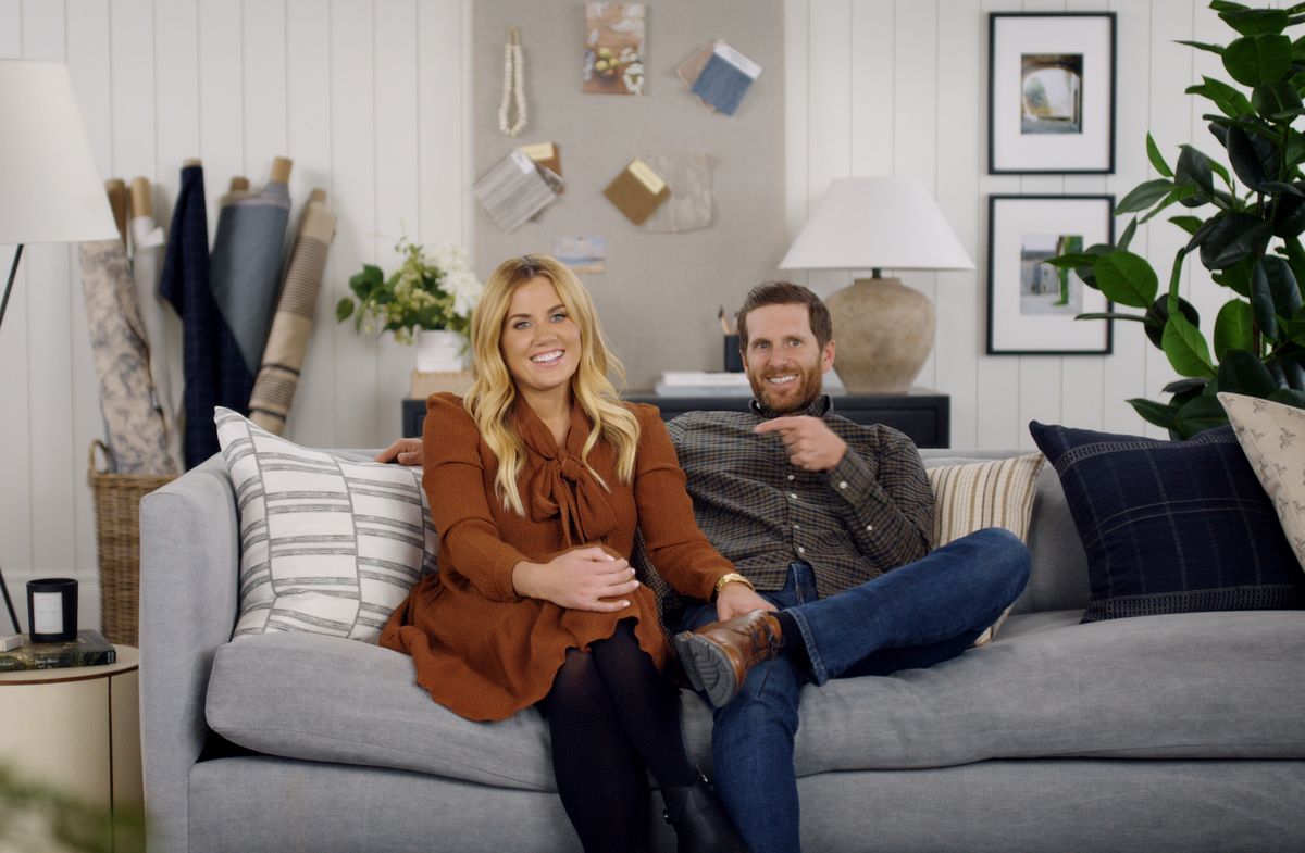 dream home makeover   shea and syd mcgee of studio mcgee from episode 2 of dream home makeover cr courtesy of netflixnetflix © 2020
