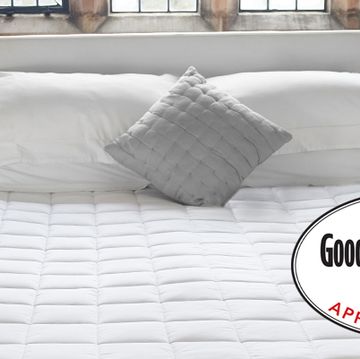 Bedding, Furniture, Bed, Pillow, Textile, Duvet, Mattress, Bed sheet, Linens, Mattress pad, 