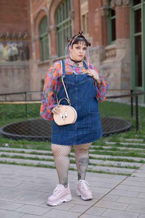 15 Ways To Wear Overalls - Overall Outfit Ideas