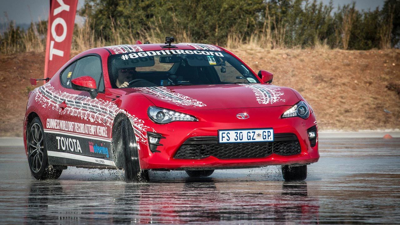 Тойота gt 86 дрифт