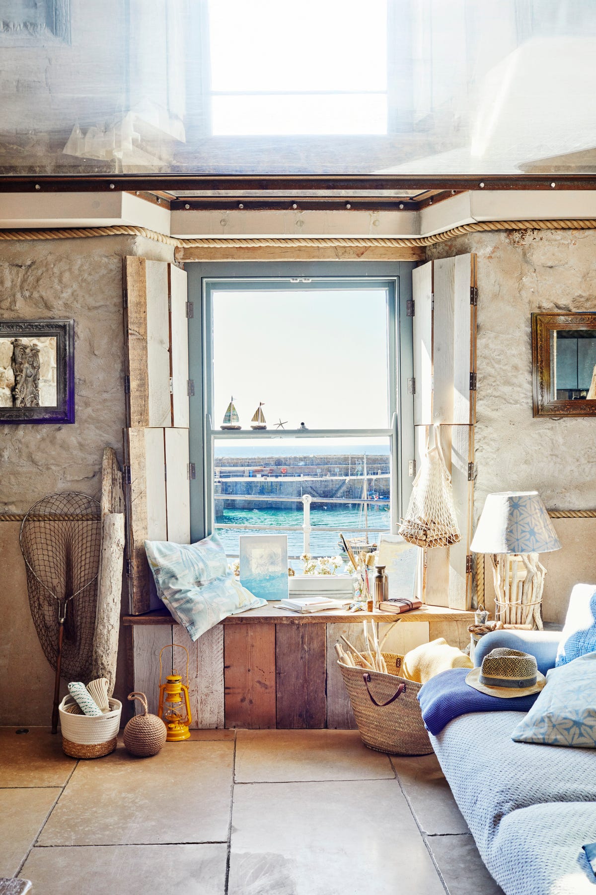 40 Ways To Embrace Modern Coastal Style In Your Home