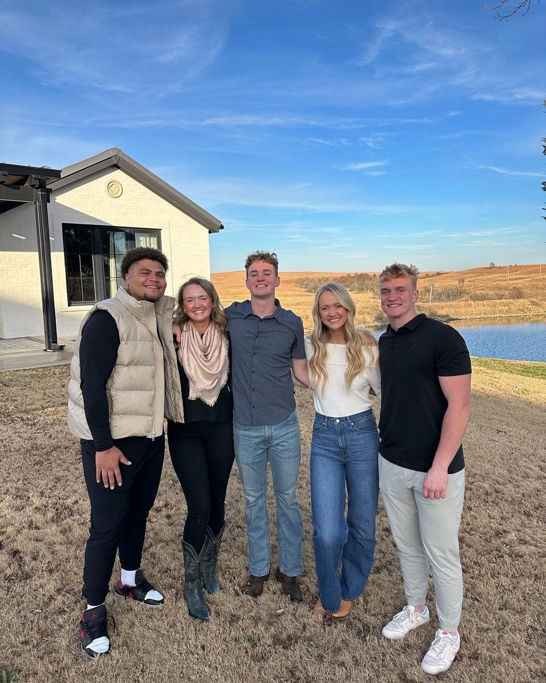 See Photos of Ree Drummond's Family Thanksgiving This Year