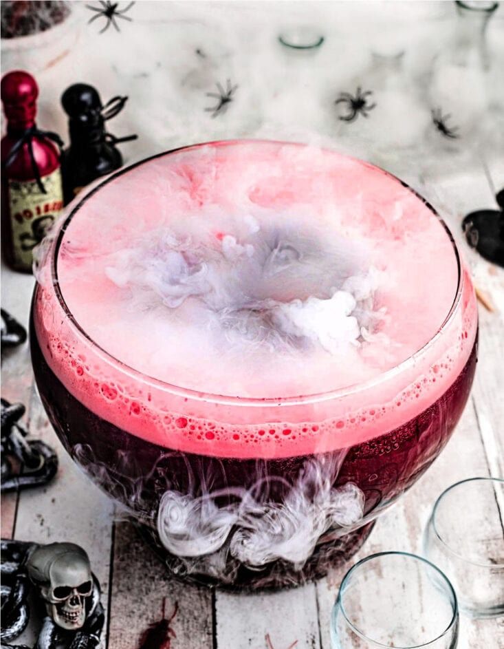 10 Best Dry Ice Drinks for a Spooky Halloween