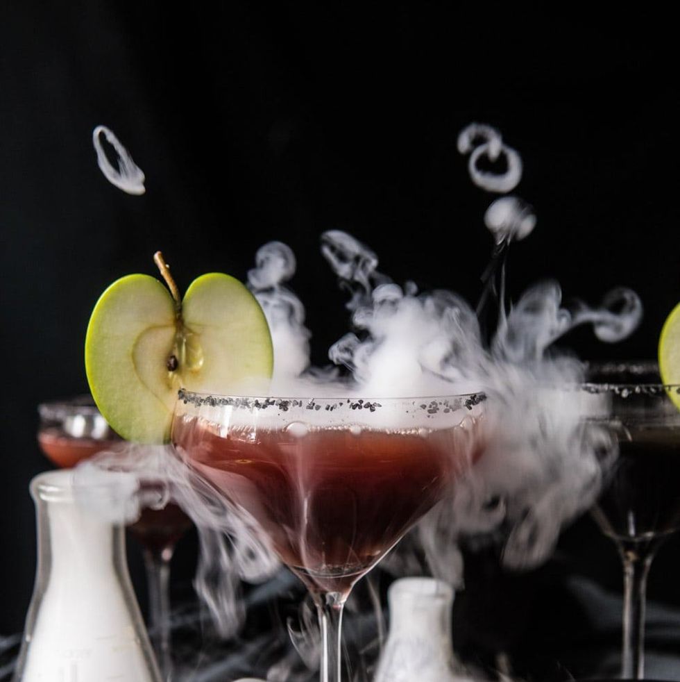dry ice drinks poison apple martini