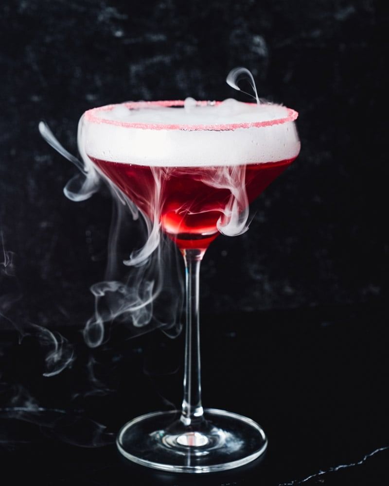 dry ice drinks vampires kiss cocktail