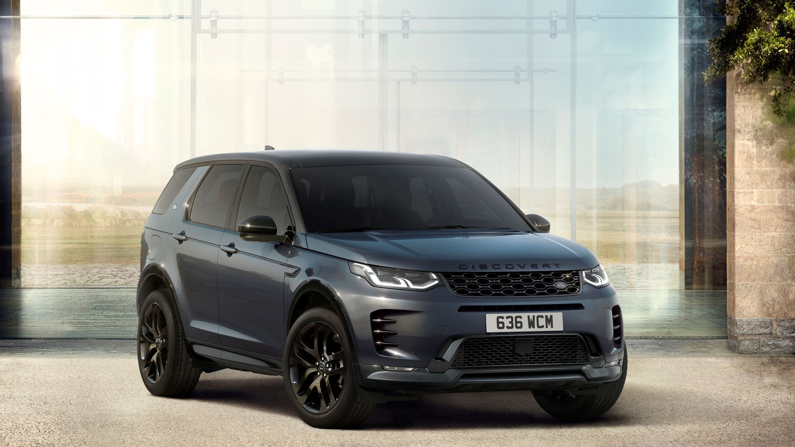 2023 Land Rover Discovery Trims