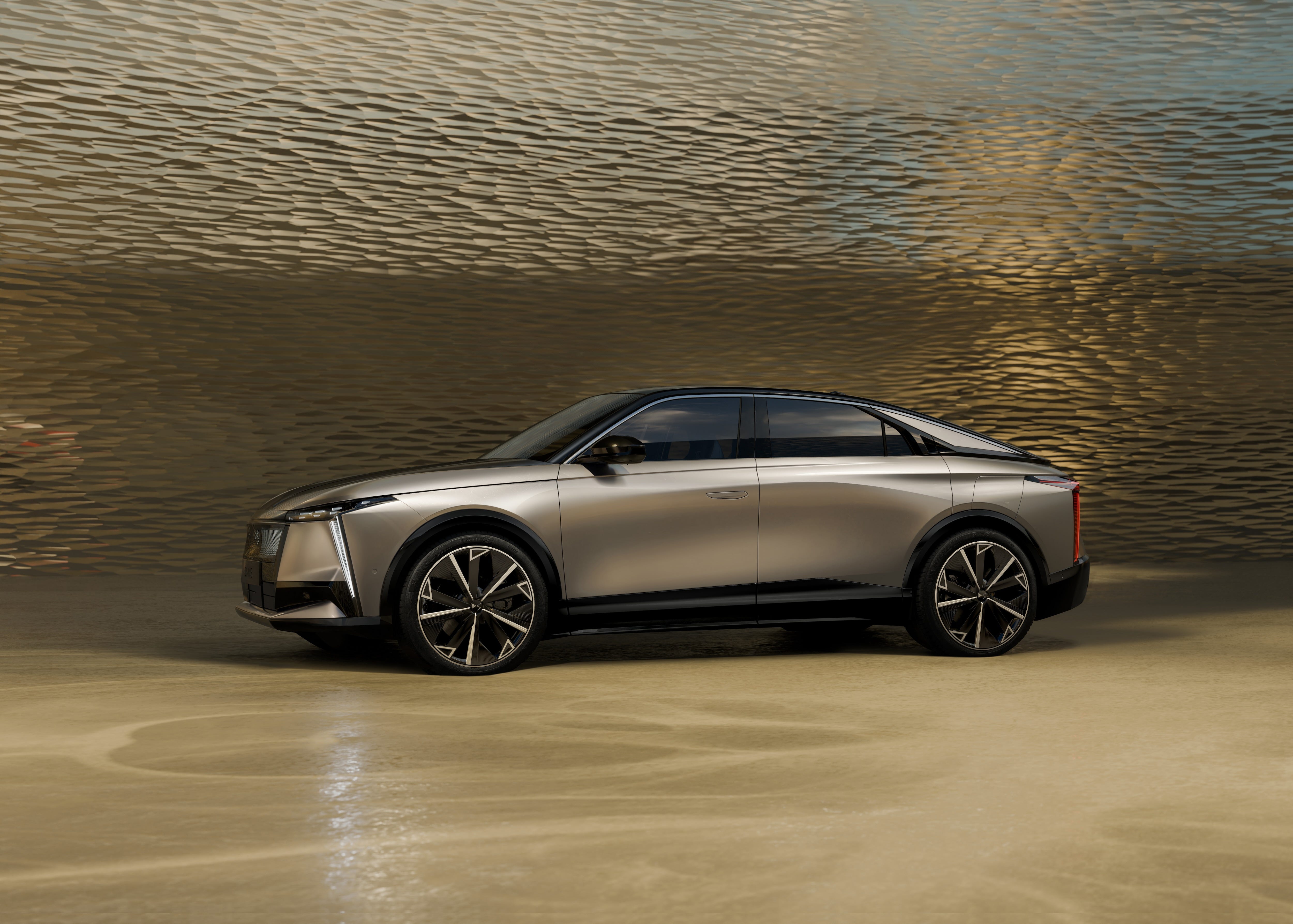 DS N°8 Is a Beautifully Decorated Electric Blend of Sedan and SUV