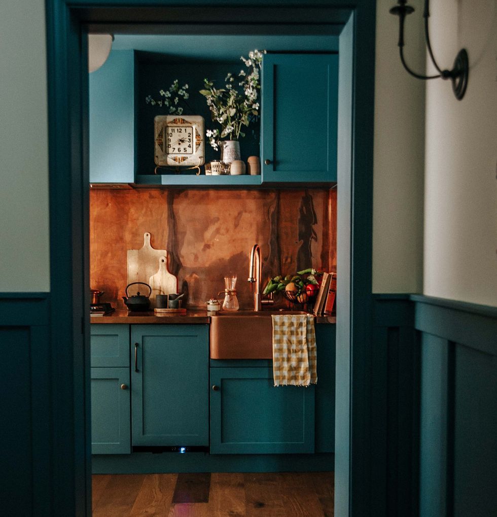 kitchen, green cabinets