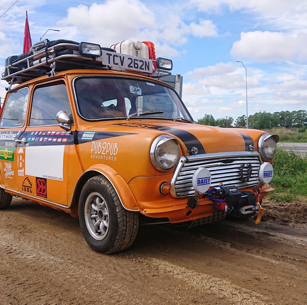 Mini 6000 Off-Road Expedition Heads for the Thin Air of the Andes