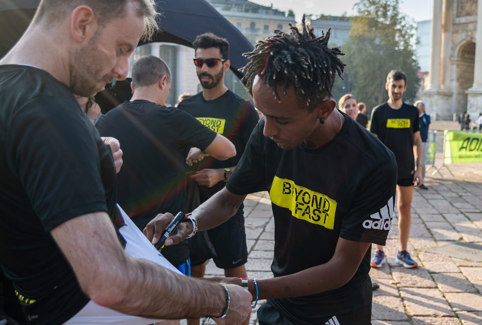 yeman crippa campione europeo dei 10mila metri verso la maratona con adidas