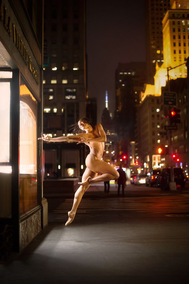 Hip Hop Dancer Nude Girl - Why I Danced Naked in the Middle of a City Street [NSFW]