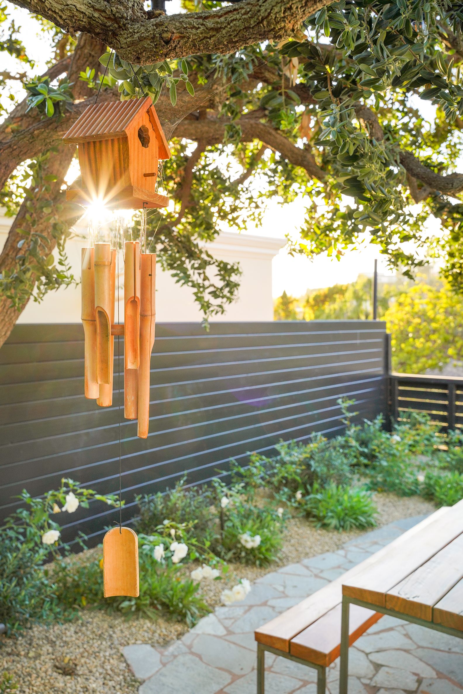 30 Fence Decorating Ideas to Spruce Up Your Yard