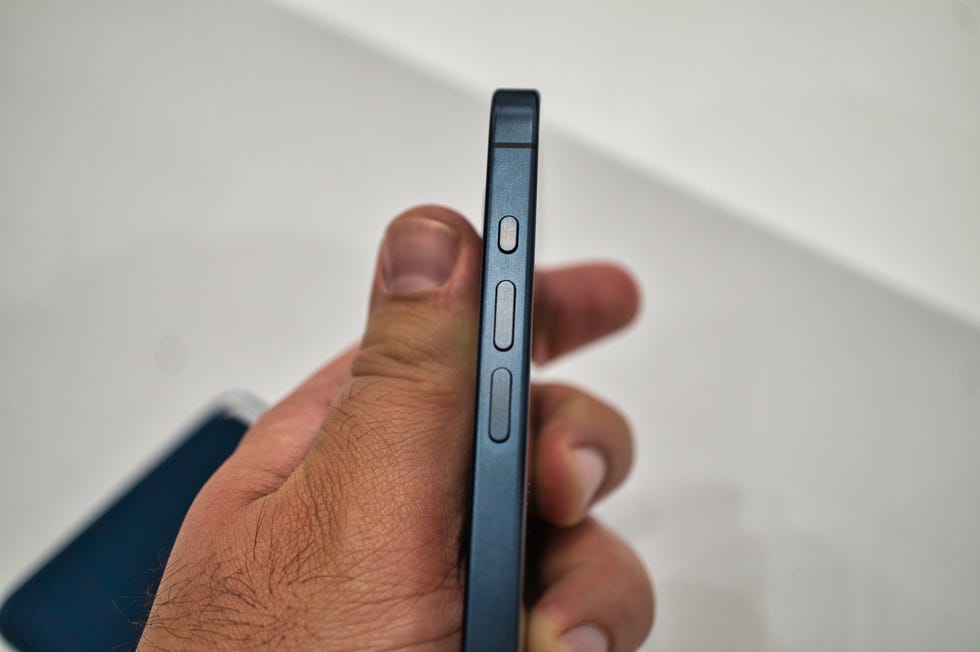 apple iphone 15 pro
