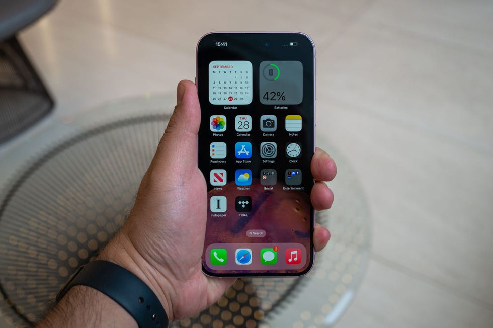 iphone 15 plus review