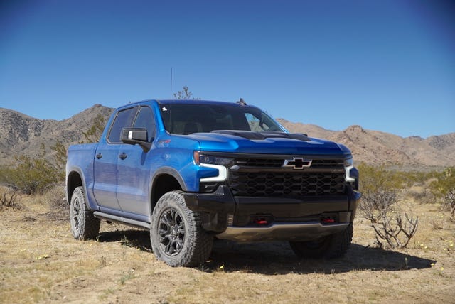 2025 Chevrolet Silverado ZR2