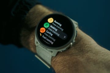 global unlimited usage rights.suunto run visuals for launch in may 2025. shot in barcelona, with askel company as production agency. producer / photographer; niko hirvimäki