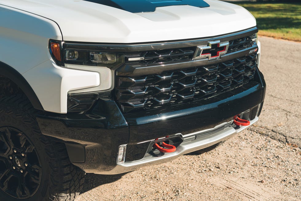 Tested: 2022 Chevrolet Silverado 1500 ZR2 Climbs into the Ring