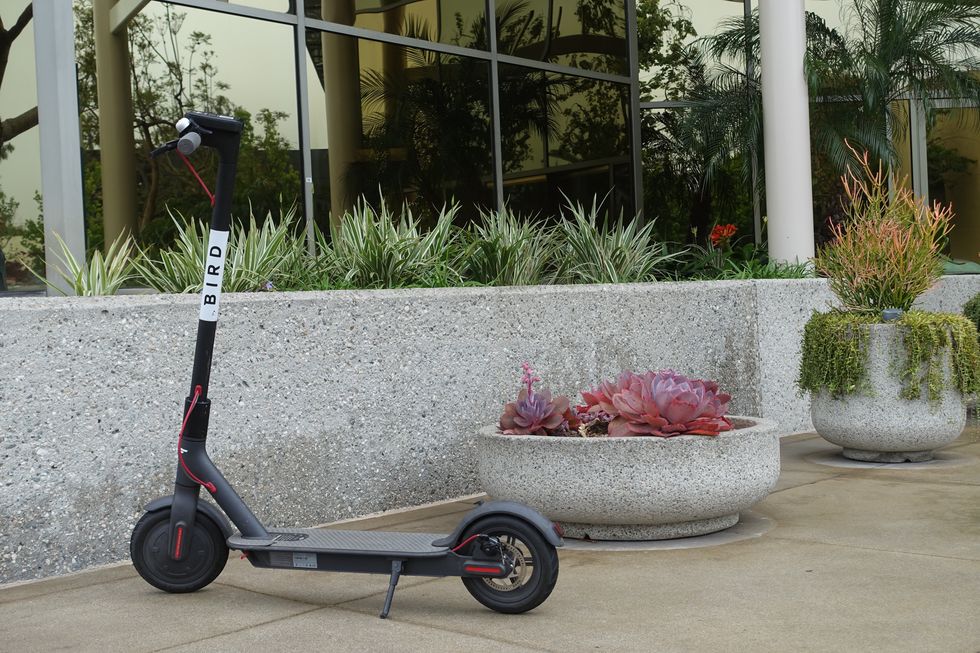 Vehicle, Kick scooter, Mode of transport, Wheel, Automotive wheel system, Scooter, Motorized scooter, Segway, 
