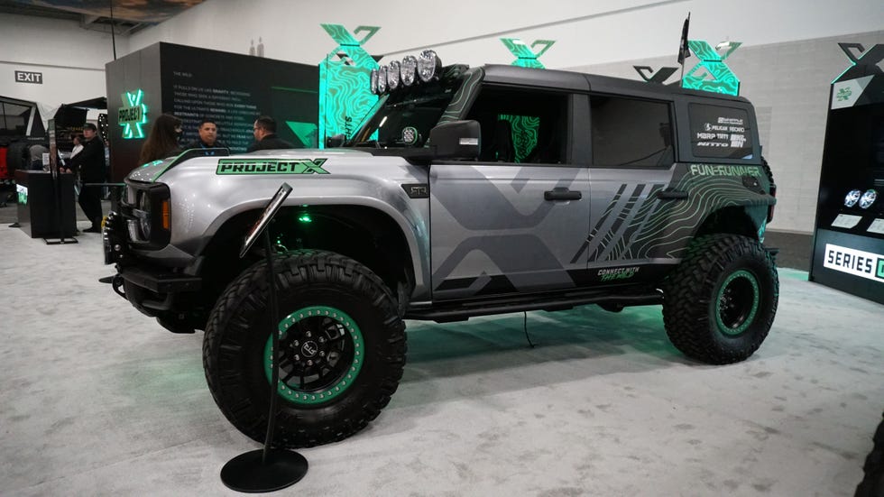 SEMA 2022 - Kicker Bronco 