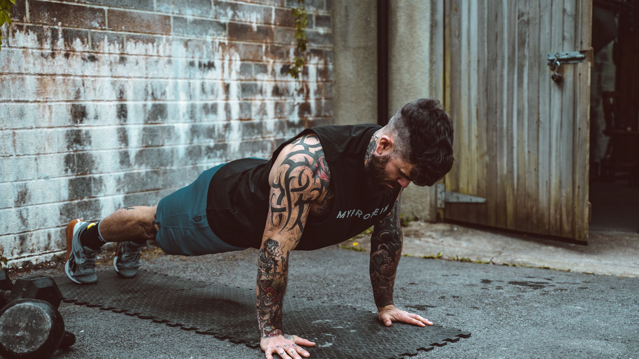 21 CrossFit Workouts to Build Muscle, Strength and Burn Fat