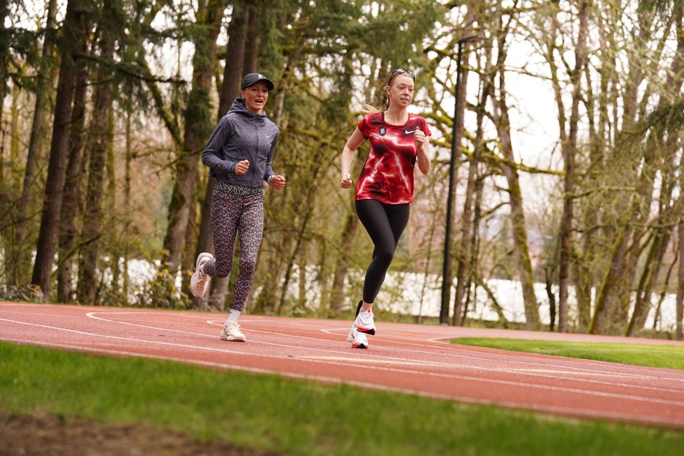 adrianne haslet runnig with shalane flanagan