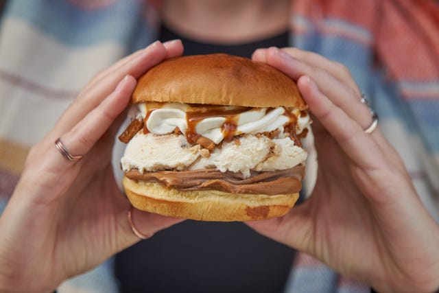 Food, Dish, Cuisine, Junk food, Hamburger, Fast food, Ingredient, Breakfast sandwich, Baked goods, Slider, 