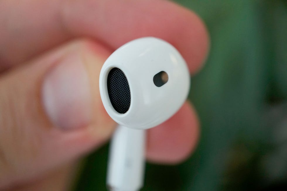 apple airpods 4 anc review