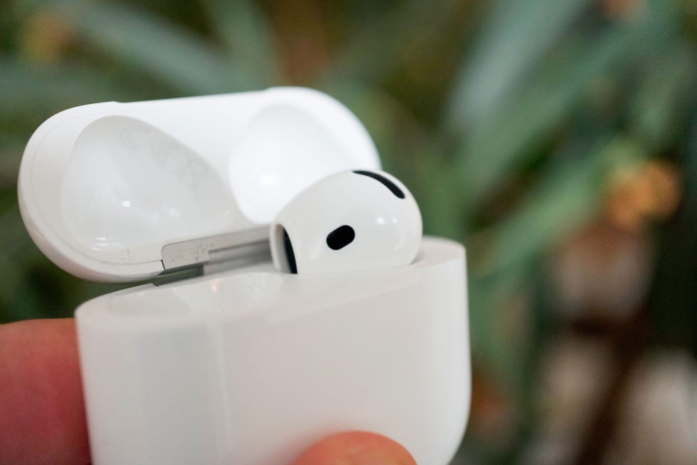 apple airpods 4 anc review