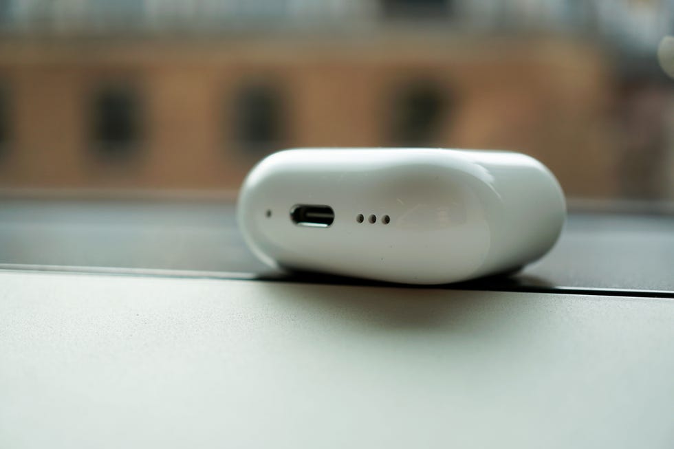 apple airpods 4 anc review