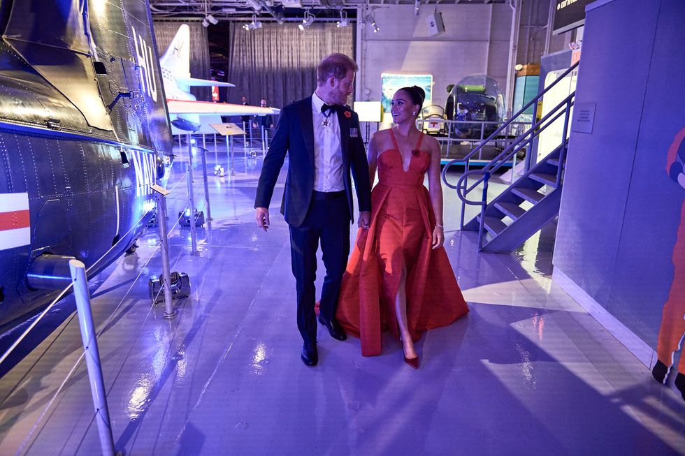 meghan markle and prince harry at the salute to freedom gala