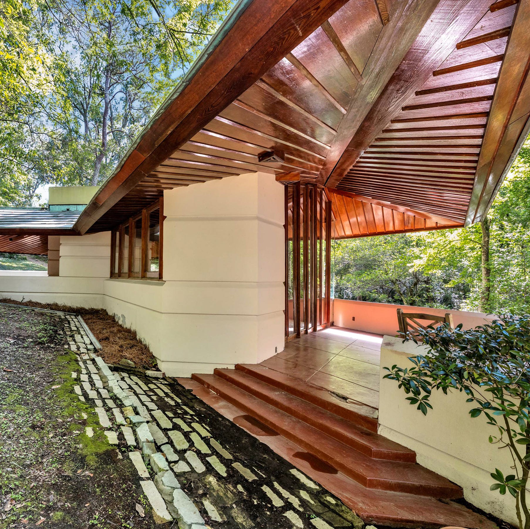 Frank Lloyd Wright's Rare Usonian Gem Just Hit the Market for $2.5 Million