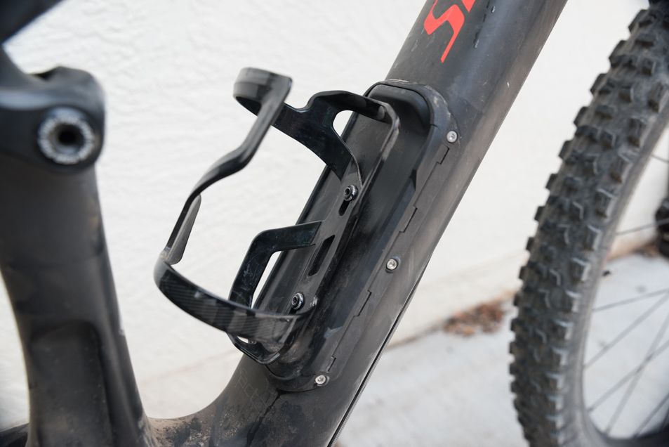 Camber Comp Carbon 29 bottle cage