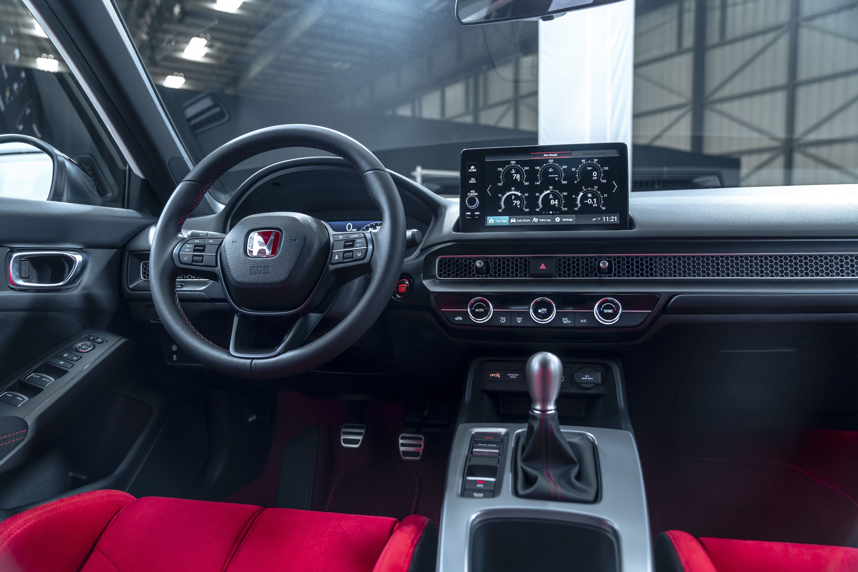These Are The 10 Best Interiors Of 2018, According To Wards Auto | Carscoops