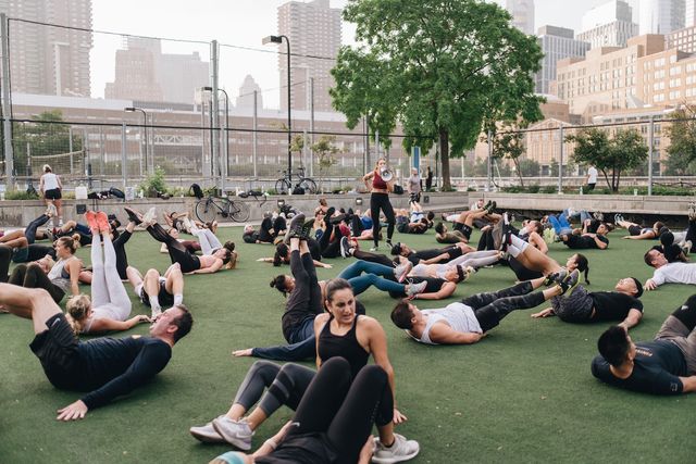 Ditch Your Gym and Join the Outdoor Fitness Craze