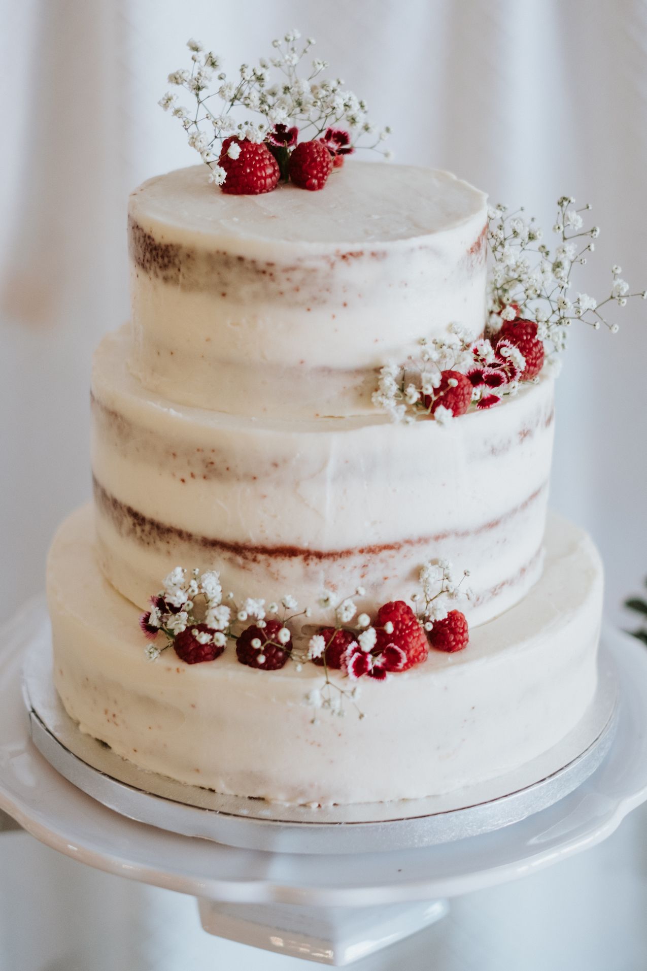 Autumn wedding cake! - Decorated Cake by Ele Lancaster - CakesDecor