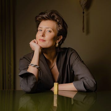 tatjana von stein portrait with lighter