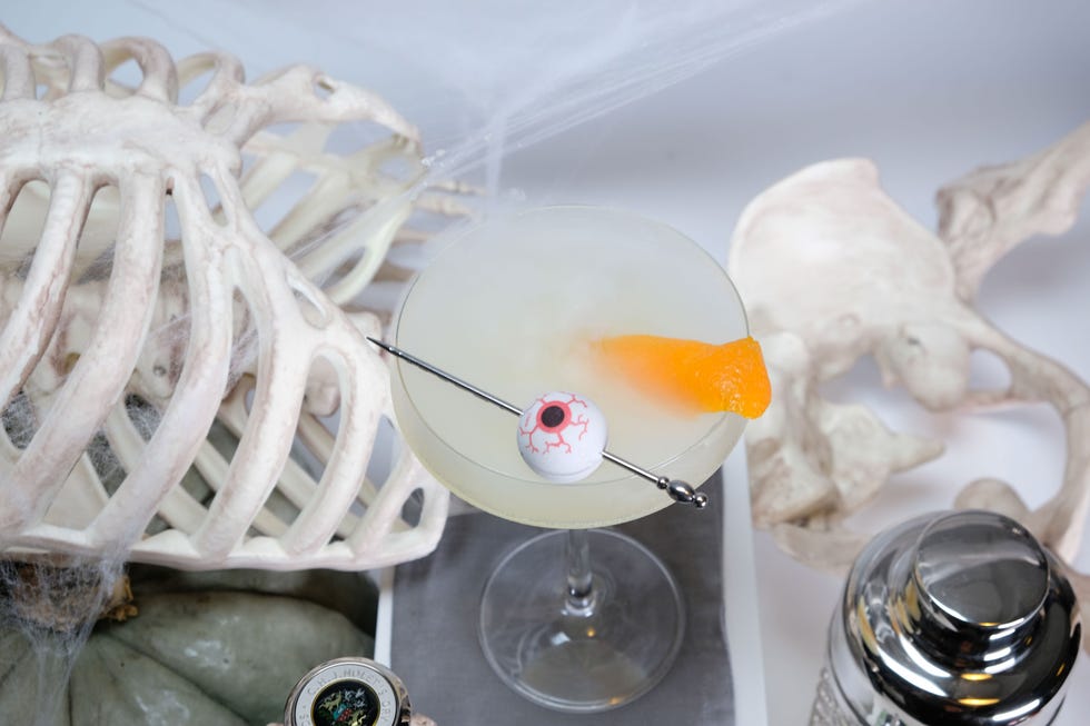 50 Halloween Alcoholic Drink and Cocktail Recipes