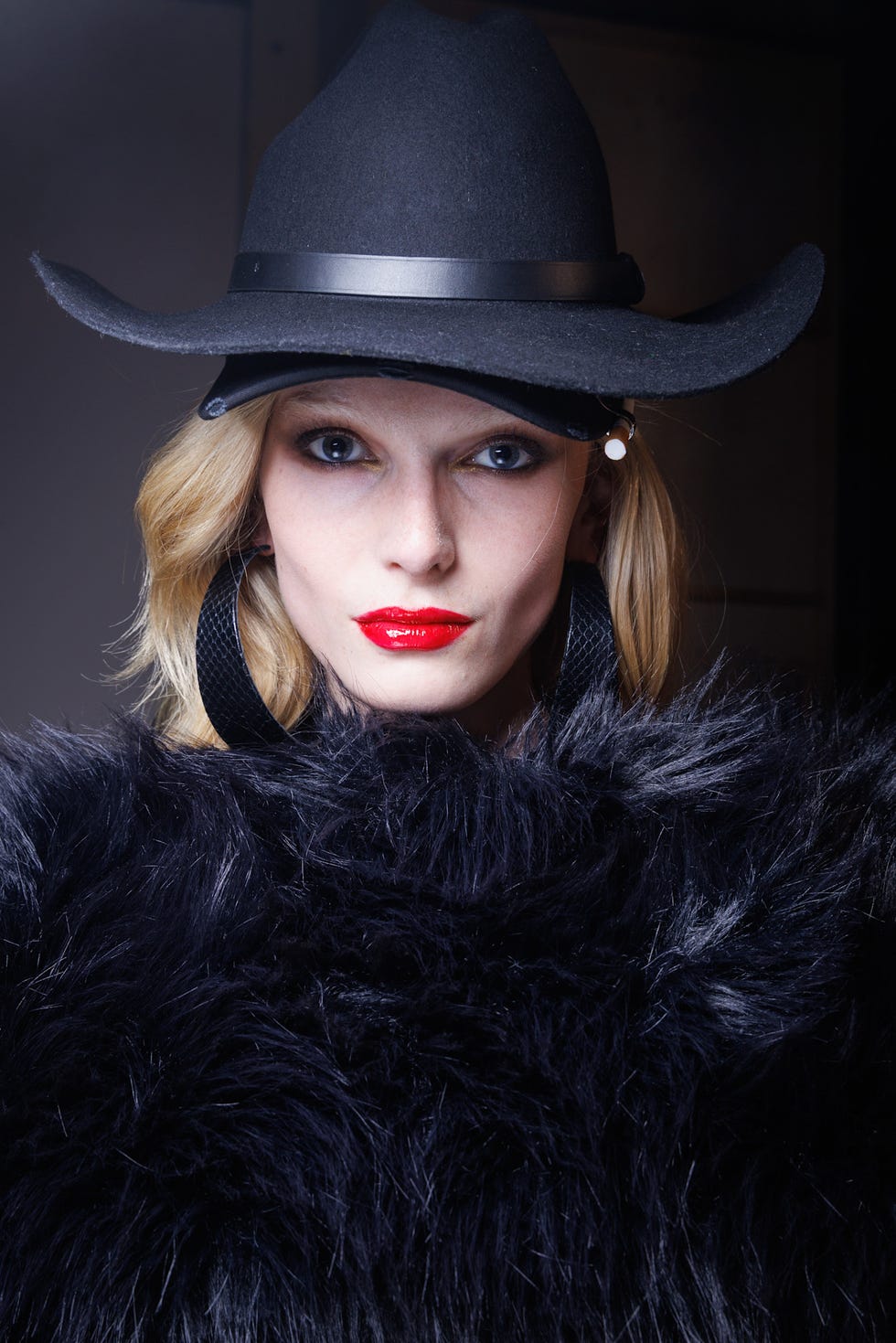 best makeup trends fall 2025