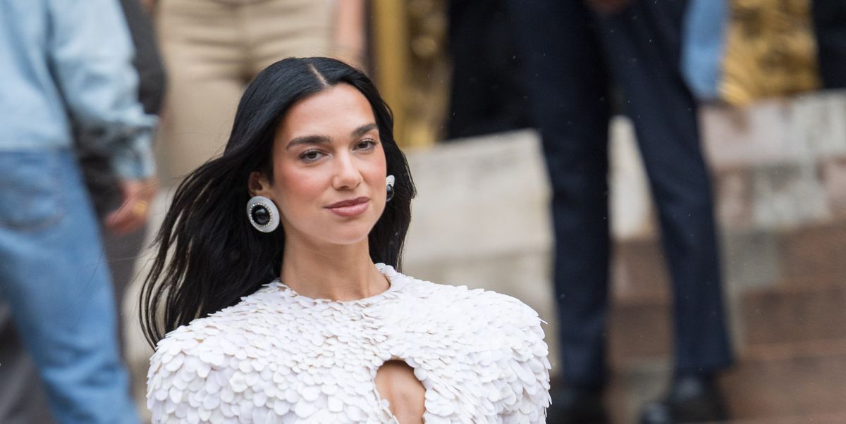 Dua Lipa Is a Majestic Creature Come to Life in Schiaparelli Haute Couture