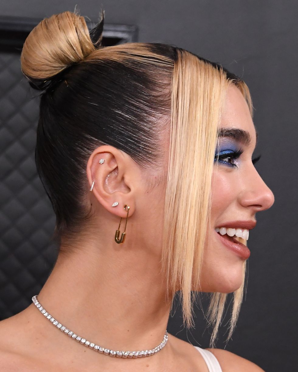 los angeles, california   january 26 dua lipa arrives at the 62nd annual grammy awards at staples center on january 26, 2020 in los angeles, california photo by steve granitzwireimage