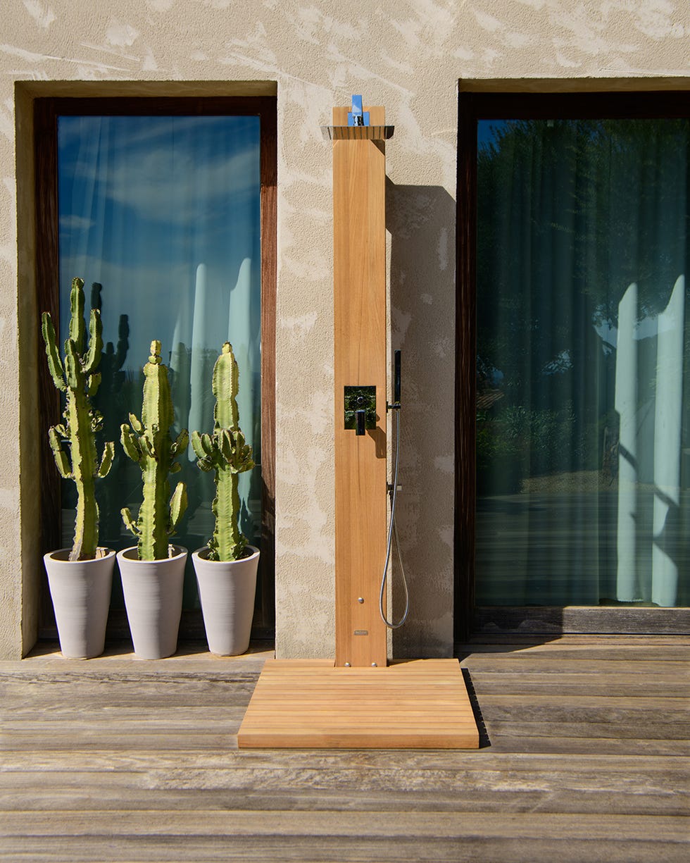 ducha de exterior de madera, de tectona