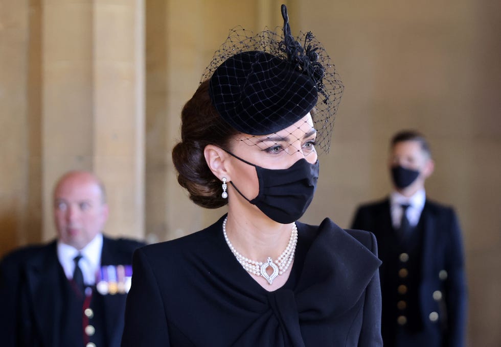 queen jewellery