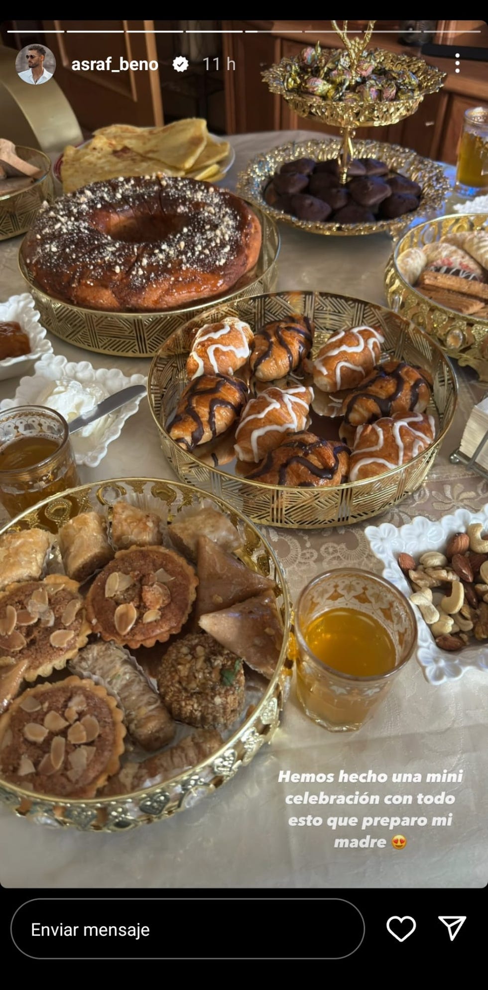 pastelitos de la madre de asraf beno para la boda de isa pantoja