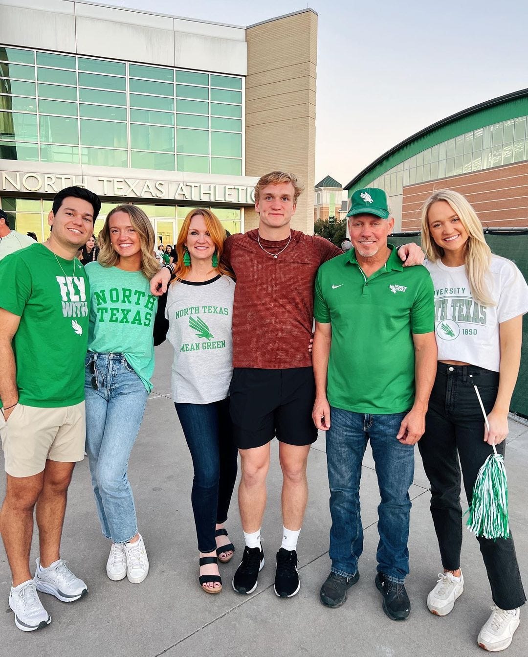 Pioneer Woman Ree Drummond Visits Son Bryce at College — and They Make a  Hilarious Pit Stop