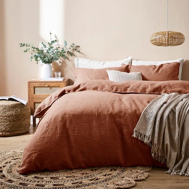 10 Best Linen Bedding Sets For Style And Sleep