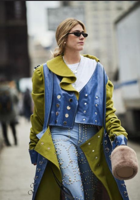 Street fashion, Clothing, Yellow, Blue, Fashion, Cobalt blue, Outerwear, Denim, Electric blue, Jeans, 