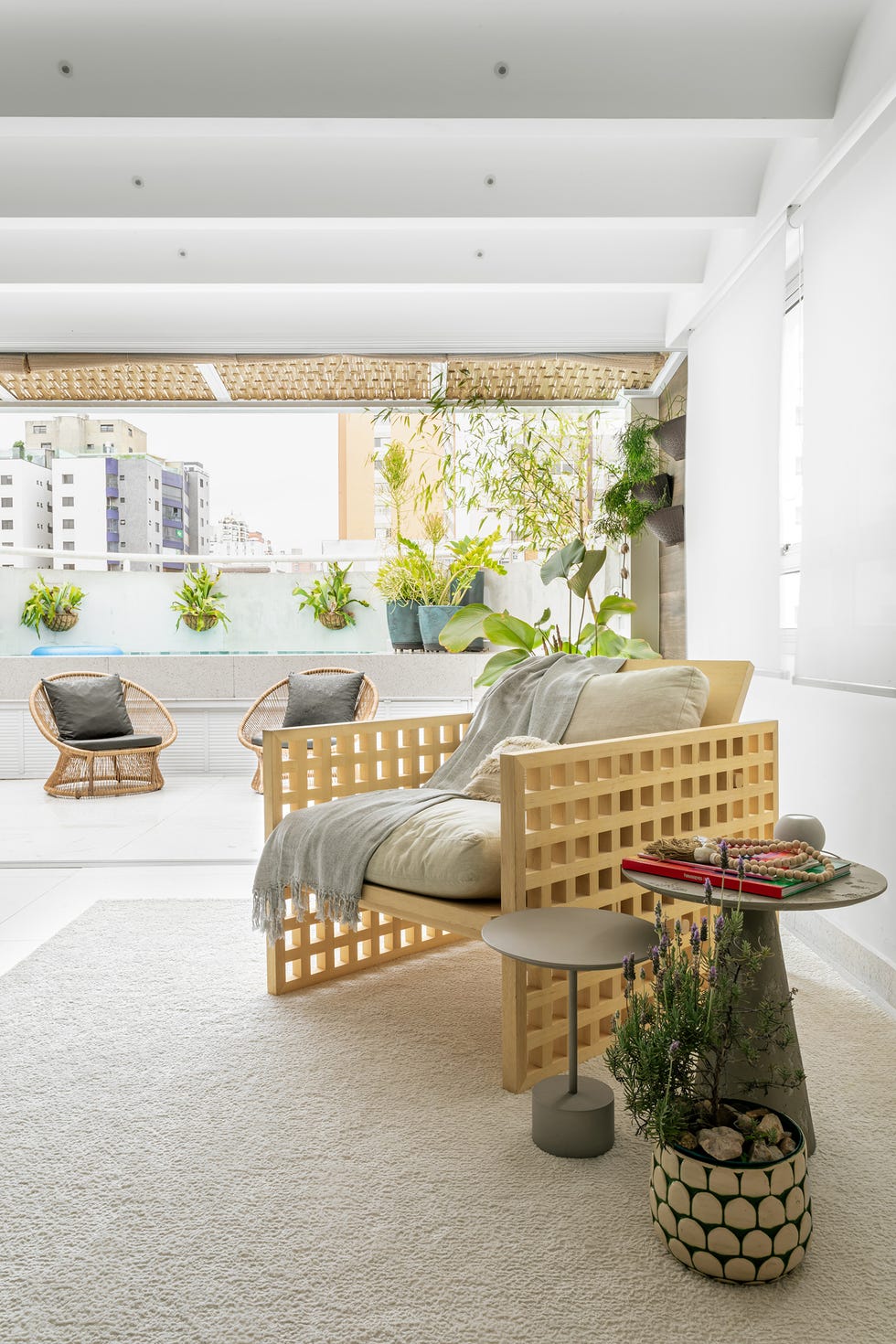 Ático dúplex con terraza en la piscina