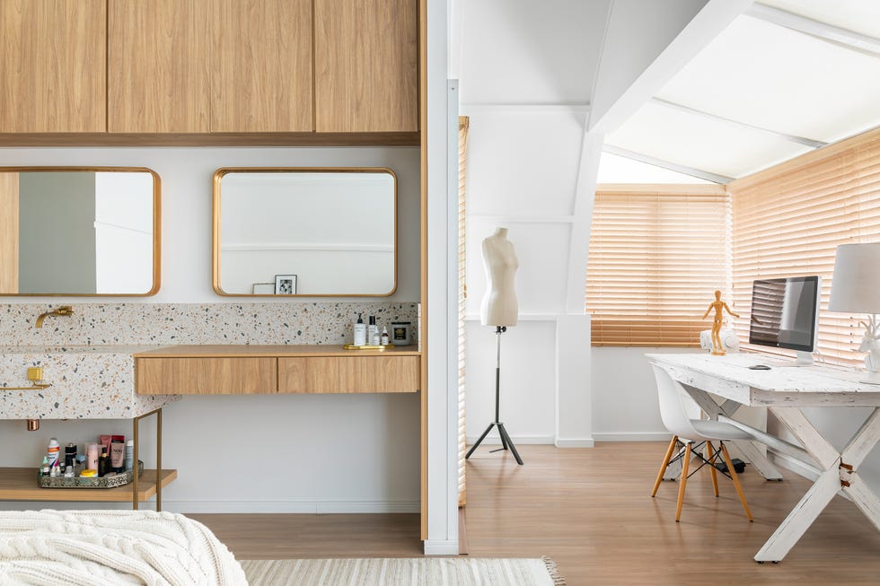dormitorio con baño en suite